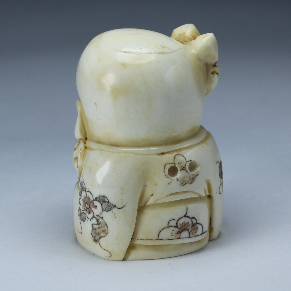 Нэцкэ Шоусин