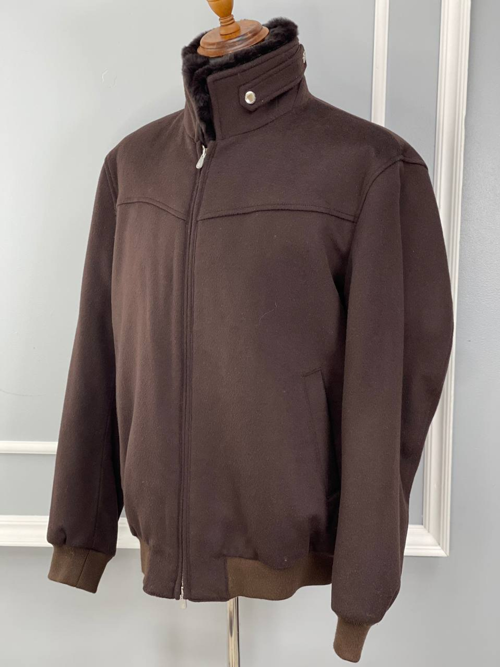 Кашемировая куртка Brunello Cucinelli внутри с мехом