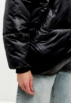 Куртка из нейлона