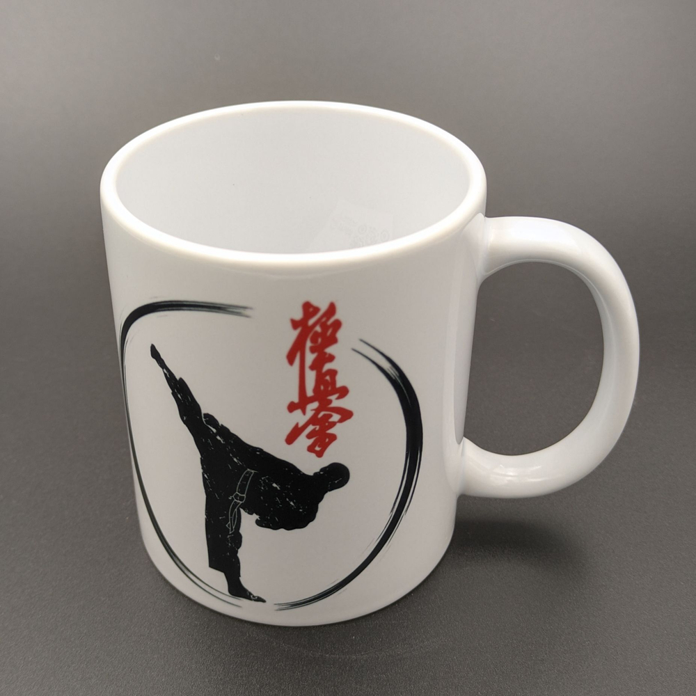 Кружка ТМ Ларец, "киокушинкай каратэ", 330мл, 1шт