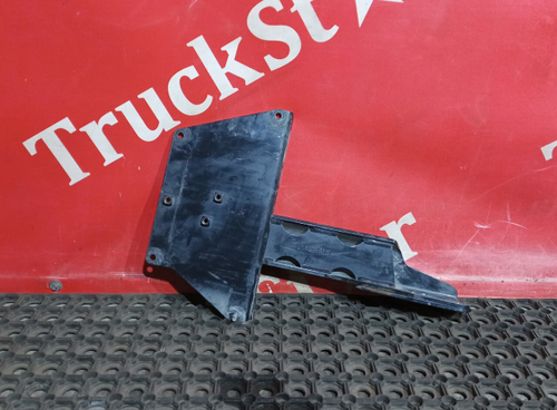 Кронштейн насоса Adblue