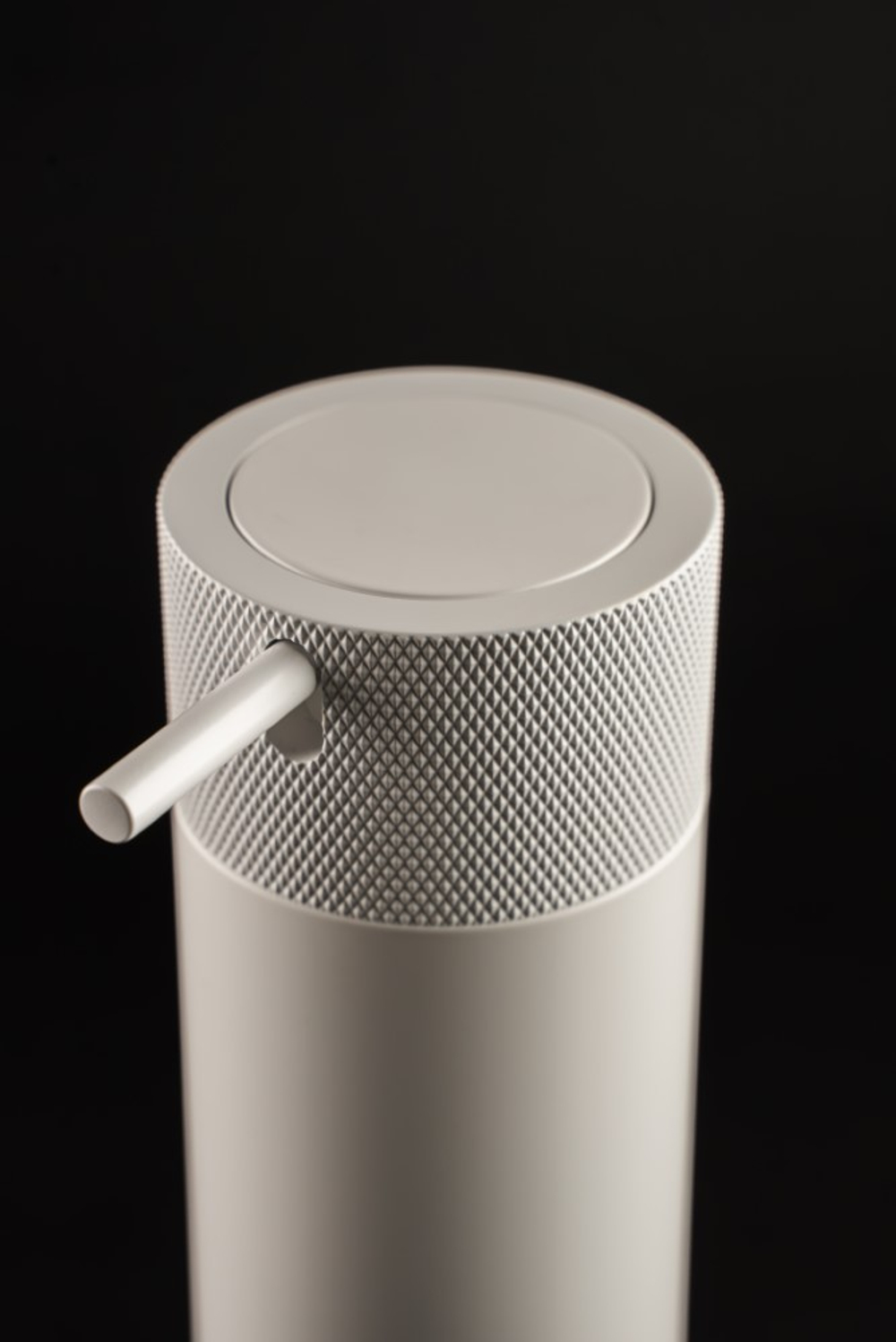 Диспенсер настольный металл MATT WHITE