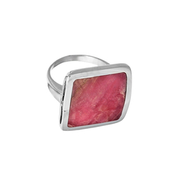 Серебряное кольцо с розовым камнем к1429