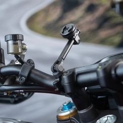 Крепление SP Connect на руль мотоцикла Moto Mount 3D