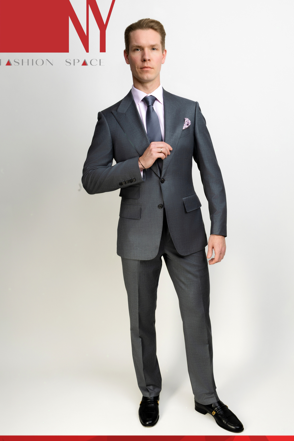 Классический костюм Tittanium