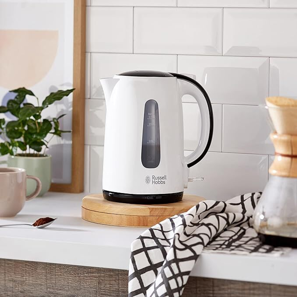 Электрический чайник Russell Hobbs 25070-70 белый