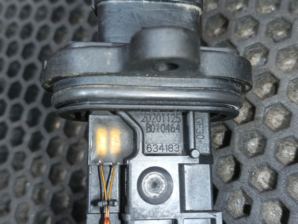 Датчик массового расхода воздуха 2021г.