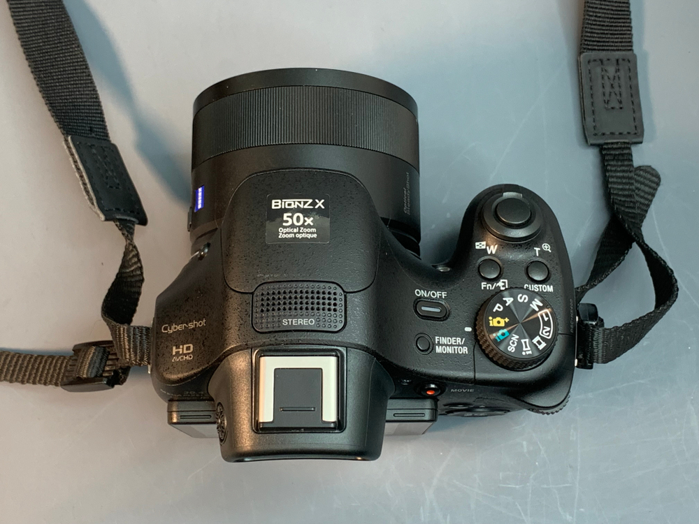 Sony DSC-HX400