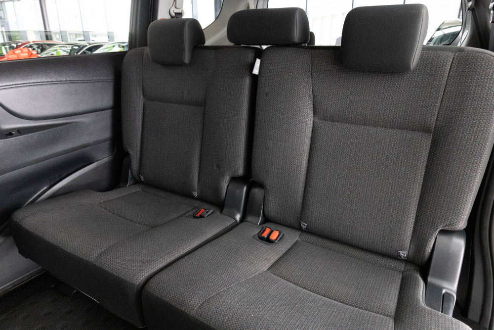 Toyota Sienta, 2018 год