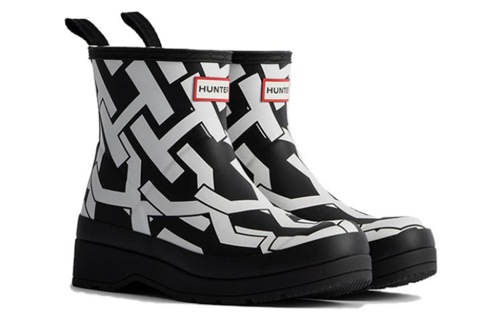 HUNTER Abrasion Resistant Rain Boots Women"s Black White