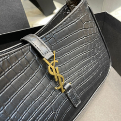 Saint Laurent Le 5 à 7 Hobo Bag