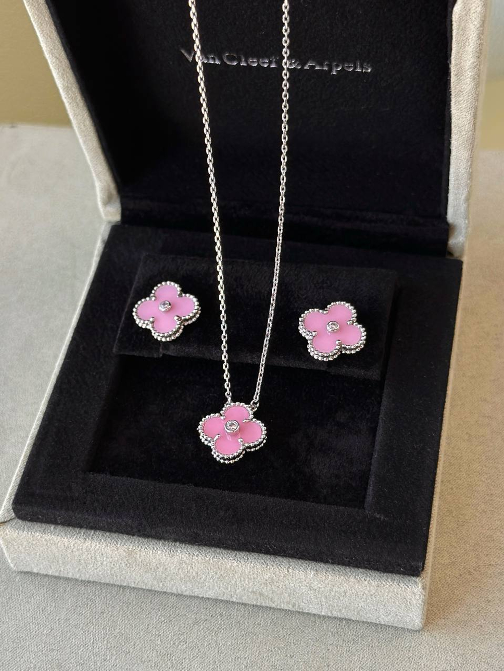 Серьги Van Cleef & Arpels