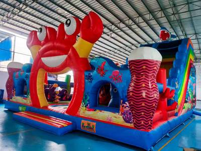 Коммерческий надувной батут «Крабиссимо» 11*9*7 м