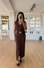 Платье на пуговицах в длине миди