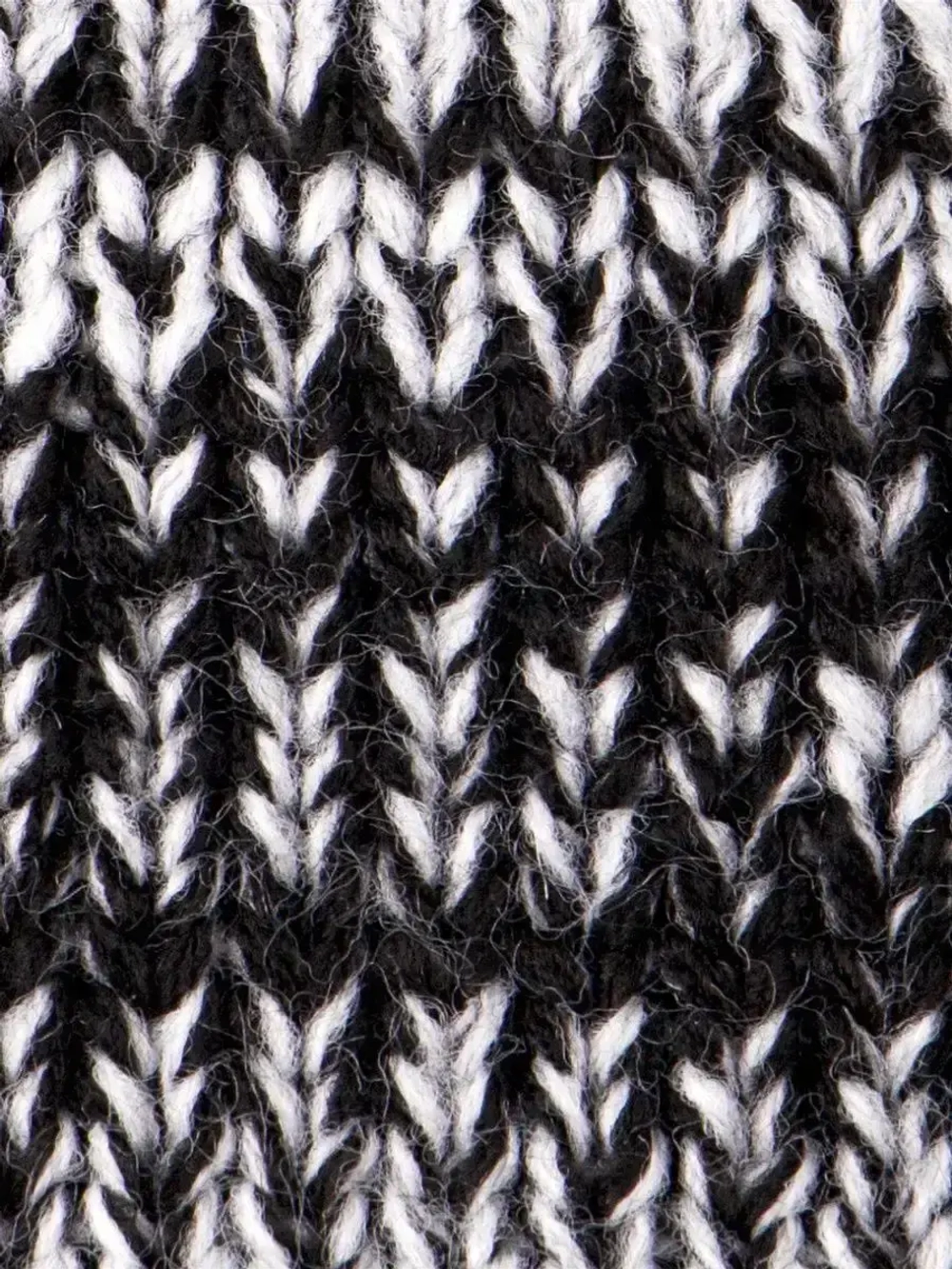 Шапка детская вязаная осенняя на завязках