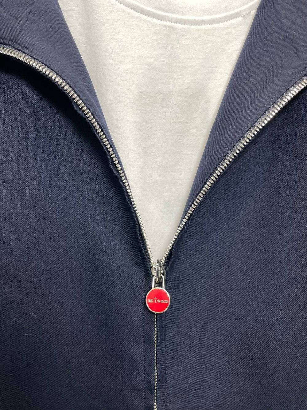Костюм Kiton