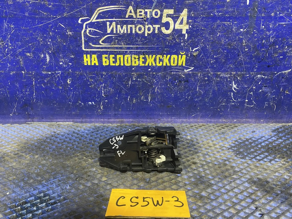 Ручка двери передней левой салонная MITSUBISHI LANCER CEDIA 2000
