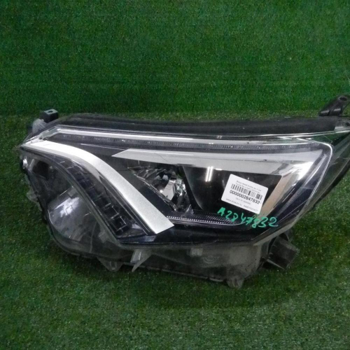 Фара левая Toyota Rav 4 CA40 (2015-2019) LED
