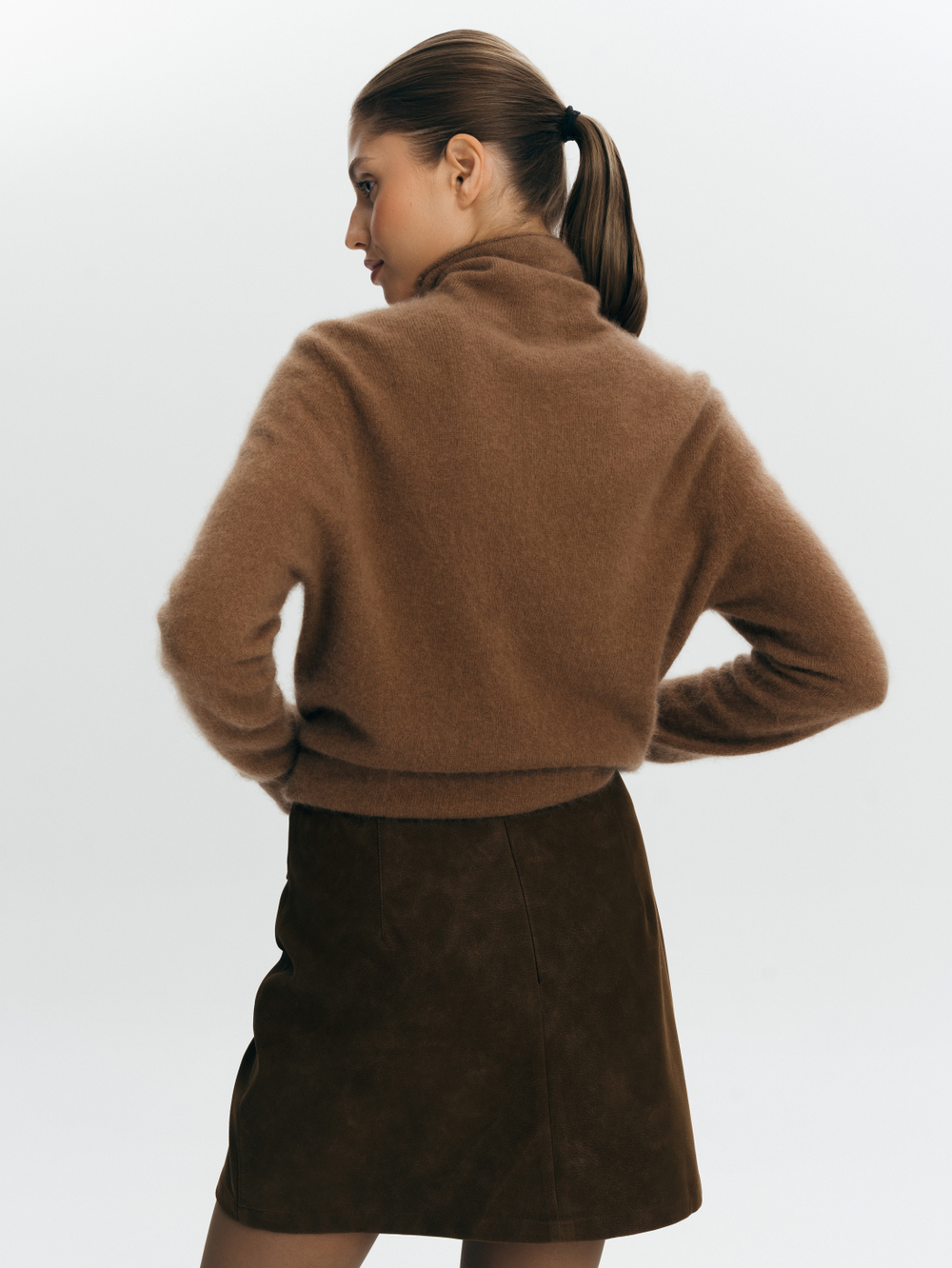 Свитер из тонкой шерсти