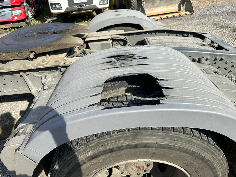 Mercedes-Benz ACTROS 4x2 Седельный тягач 1841 LS (Дизельный, 12 л, 408 л.с., АТ)