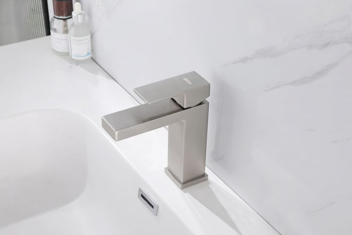 Смеситель ABBER Daheim AF8210SP для раковины, сатин