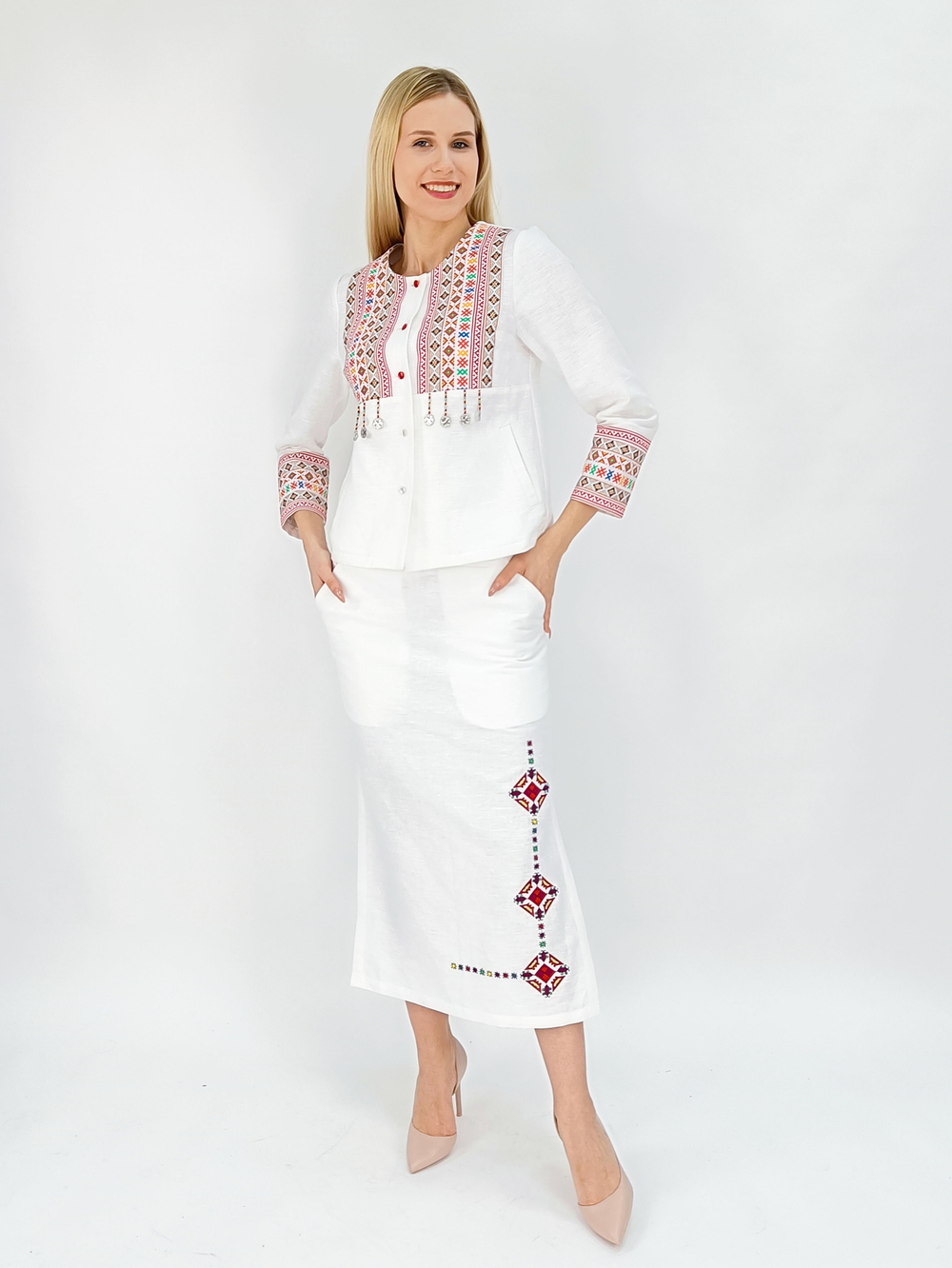 Жакет с чувашской вышивкой