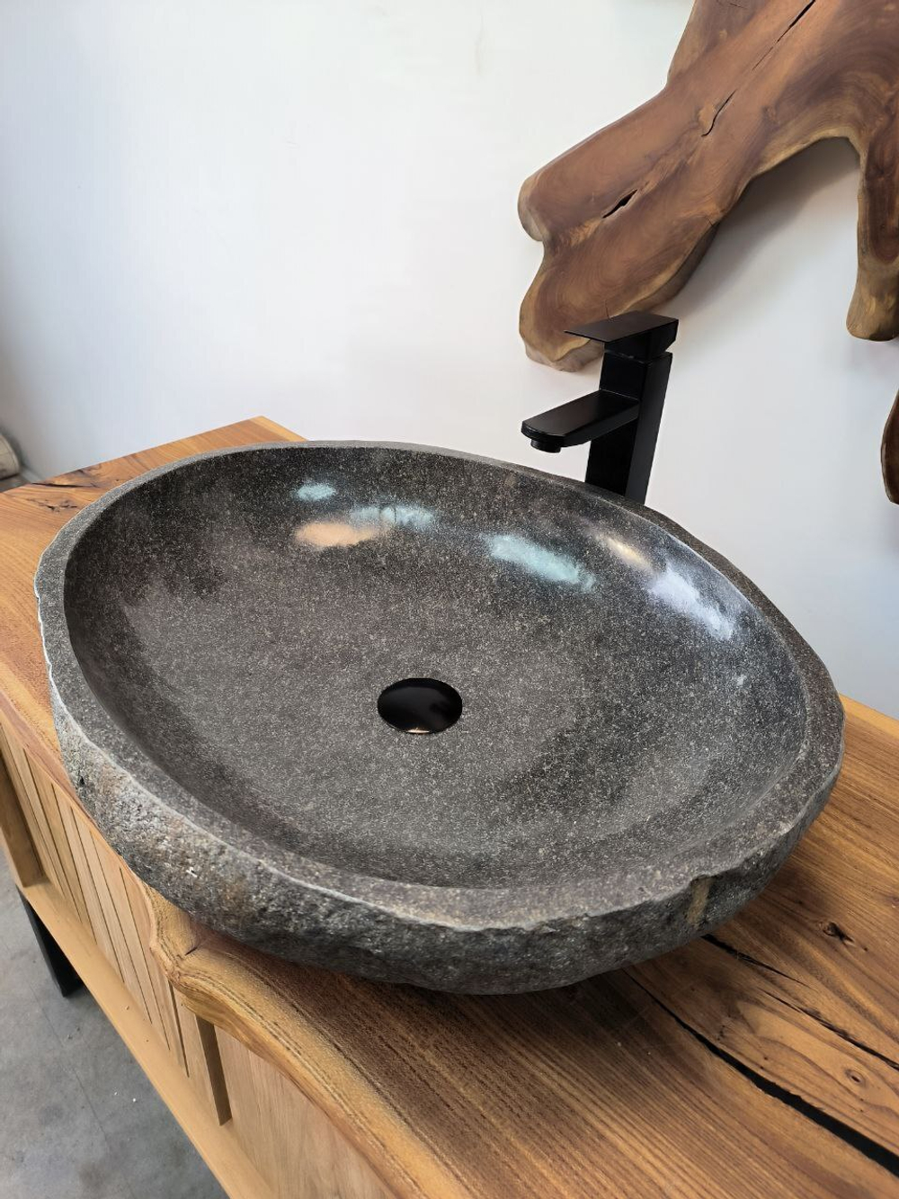 Раковина из речного камня RS-65878 58х48х15 из натурального камня
