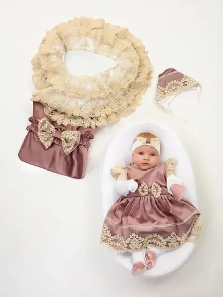 Конверт на выписку новорожденного