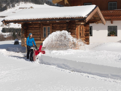 Снегоуборщик HONDA HSS 760A ET