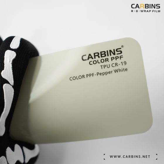 Веер образцов полиуретановой цветной пленки Carbins Color PPF