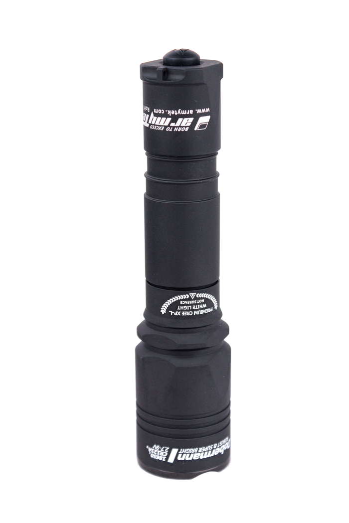 Фонарь с комплектом Armytek Dobermann Hunting Kit XP-L HI 1050 lm (F02004C)