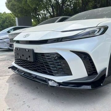 Сплиттер переднего бампера Toyota Camry 80 2023-2026 чёрный глянец