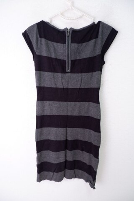 Платье Lindex в полоску 42 размер