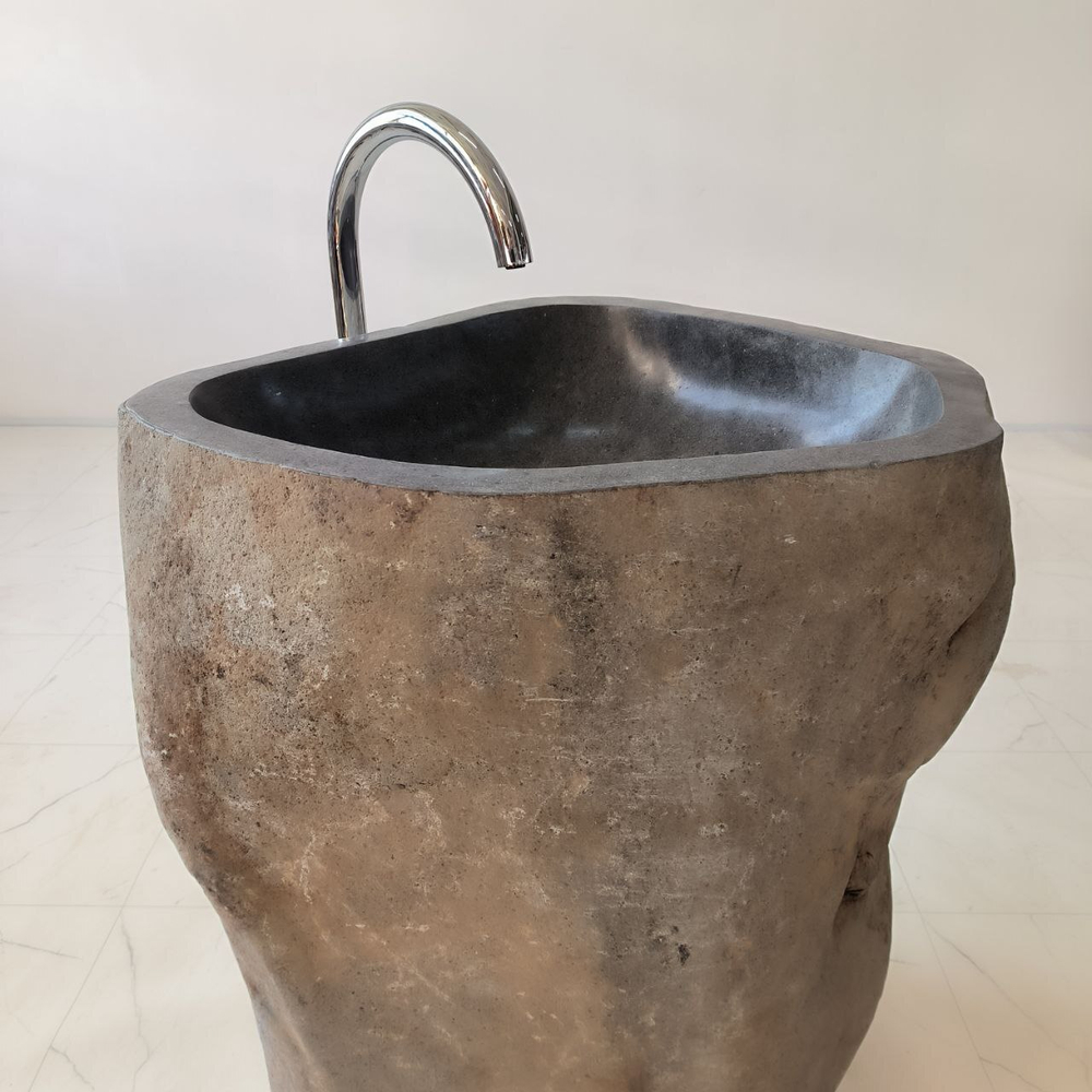 Раковина напольная из речного камня 77х57х90 см