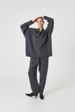 Брюки вязаные