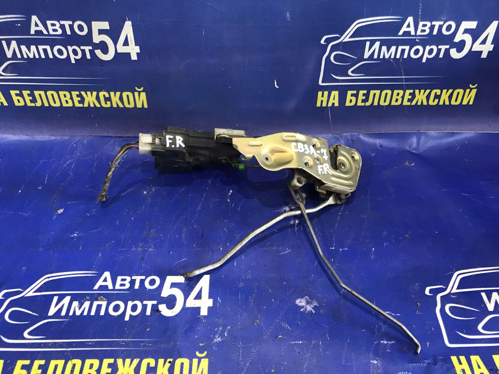 Замок двери передней правой MITSUBISHI MIRAGE 1992