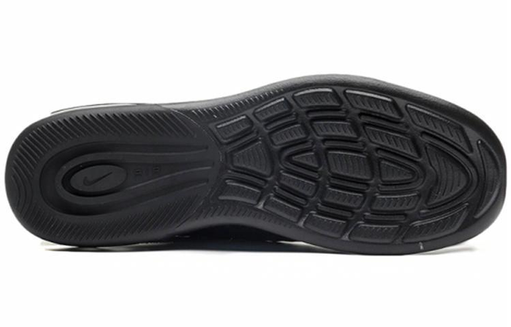 Кроссовки Nike Air Max Axis