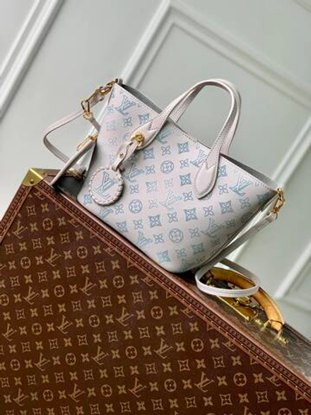 Louis Vuitton Blossom PM