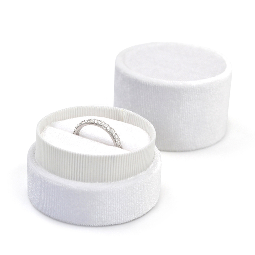 Футляр пластиковый с оклейкой серия «ОКРУЖНОСТИ» 52x52x48 мм.