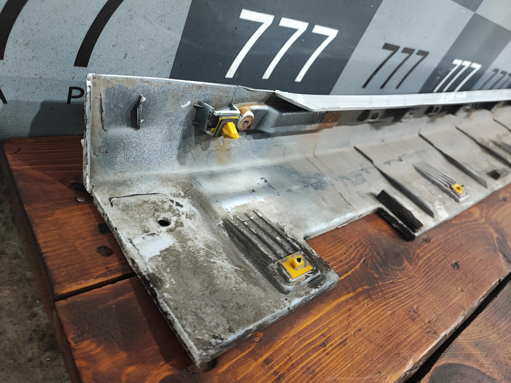 Накладка порога правого Kia Optima 4 (JF) 16-20 Б/У Оригинал 87754D4010