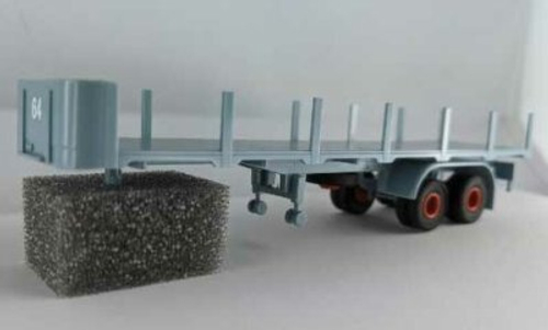 Полуприцеп серо-голубой