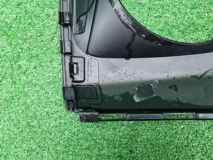 Накладка фары правая Mercedes G W463 (2018-2024)