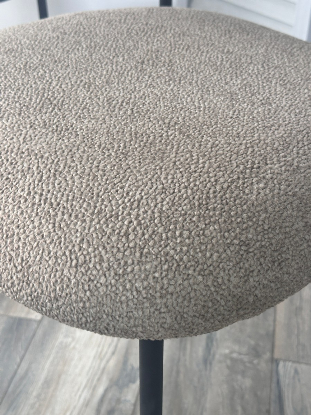 Стул М-City DISAUR Тренд (Trend) Ns05 Капучино, букле, Черный каркас