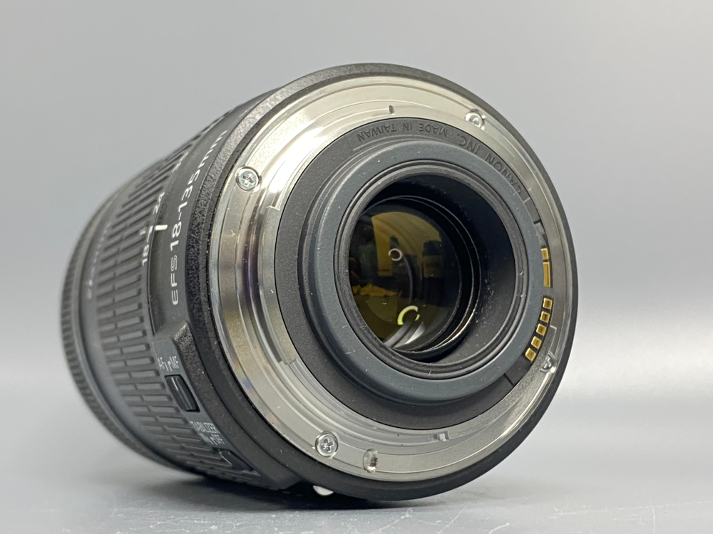 Canon EF-S 18-135mm 3.5-5.6 IS