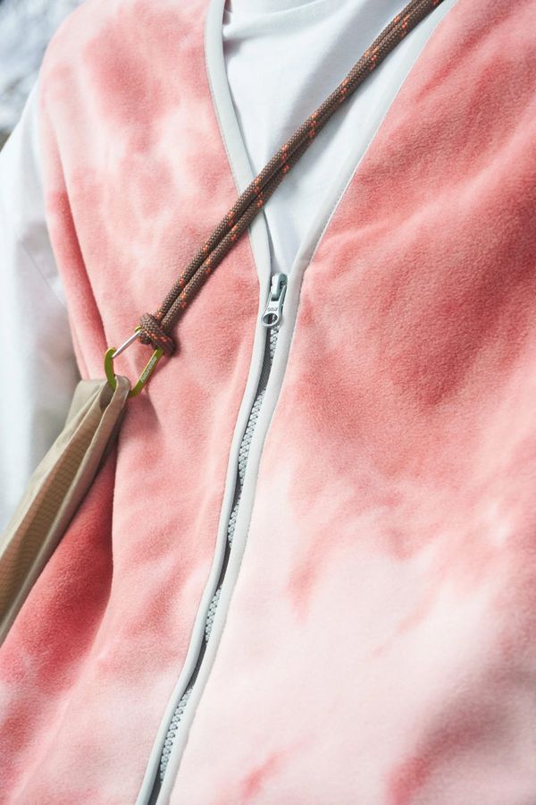 Жилет Wilderness tie-dye коралловый - фото 5
