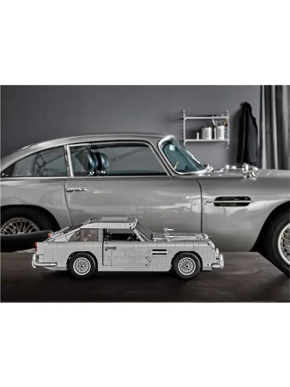 Конструктор Aston Martin DB5 1310 деталей