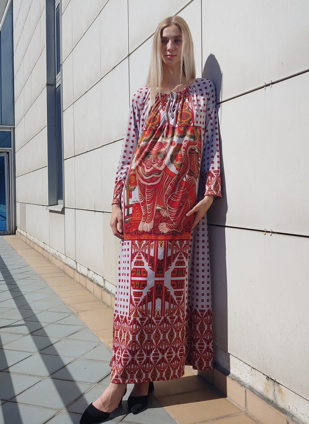 Платье "Красный Тигр", по мотивам живописи современного вьетнамского художника Ханг Тронг