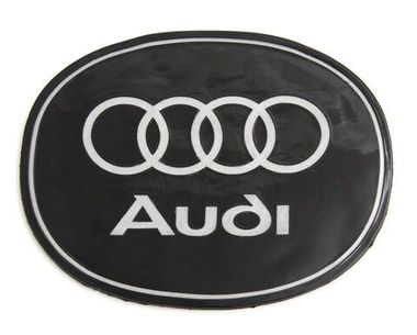 Коврик на панель BIG LOGO AUDI 17,5*14см KING BIG LOGO