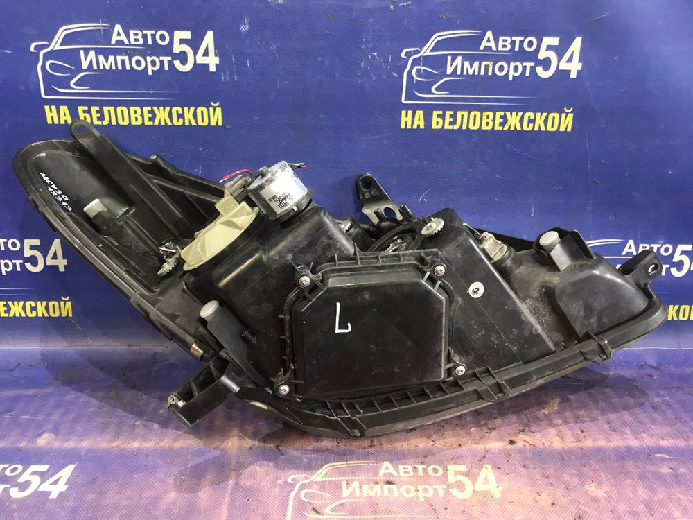Фара передняя левая TOYOTA WINDOM 2001-2004