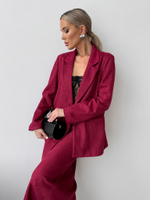 Костюм из велюра с поясом-шнурком